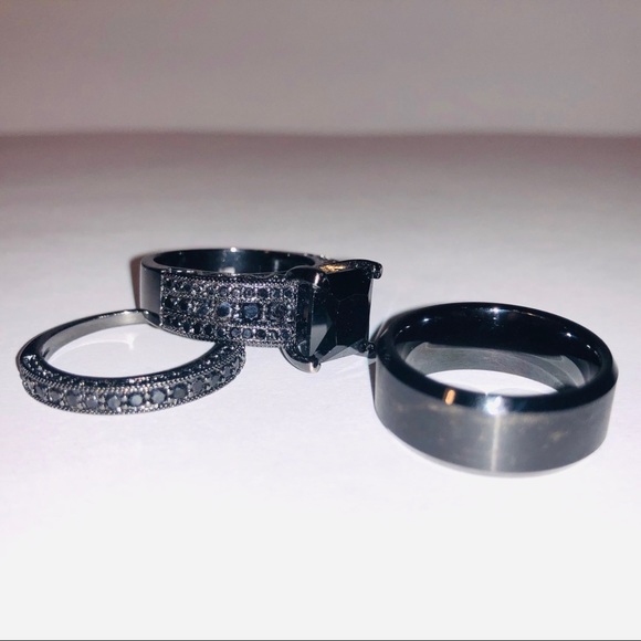 Black Rings - Picture 2 of 2